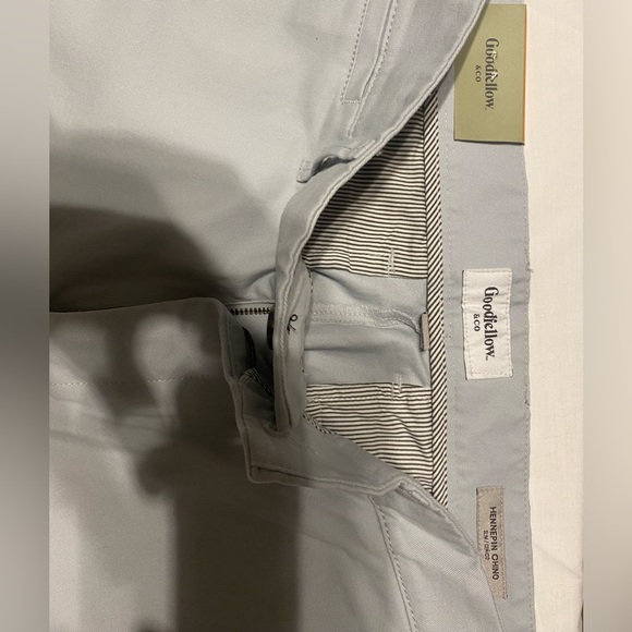 Men’s Goodfellow Chinos - Picture 3 of 3